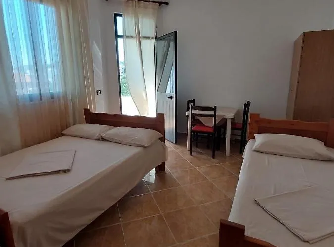 Flamuri Appartement Golem (Tirana)